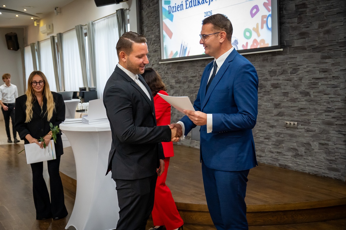Dzien Edukacji Narodowej 14 10 26 87
